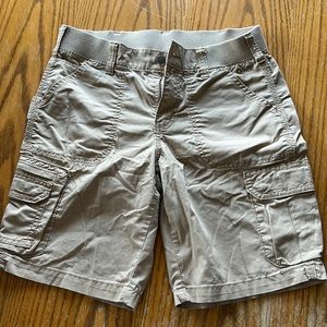Women’s Carhartt Extreme Force cargo shorts. Size 8